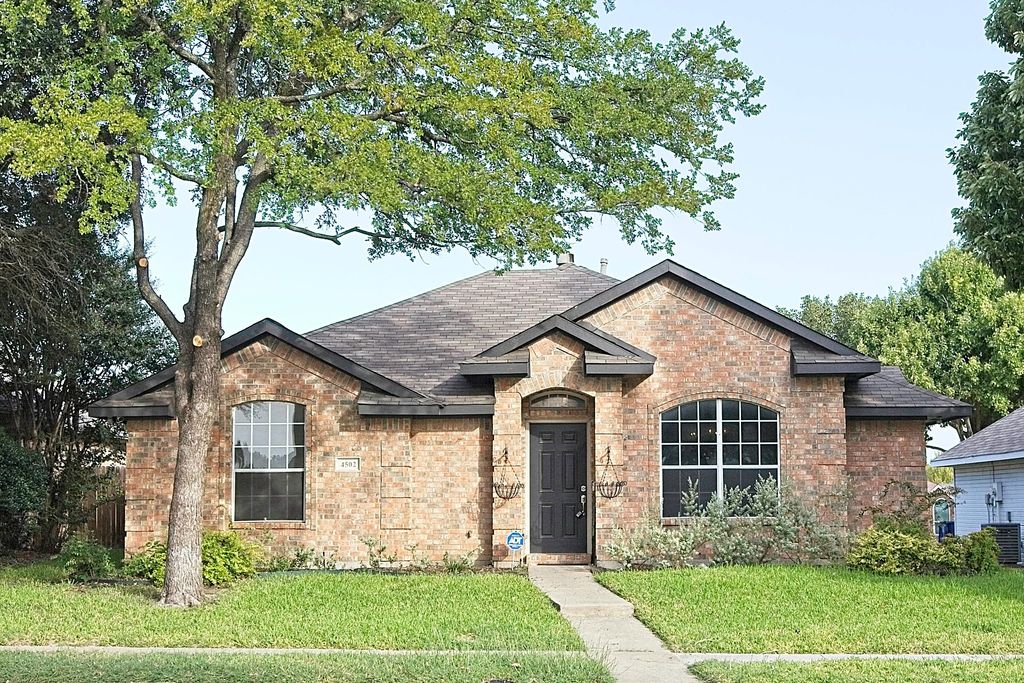 Image 1 of property listing at 4502 Highlands Drive, Mckinney, TX 75070