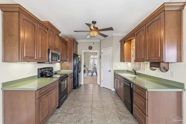 951 Coronado Dr, Gulf Breeze, FL 32563