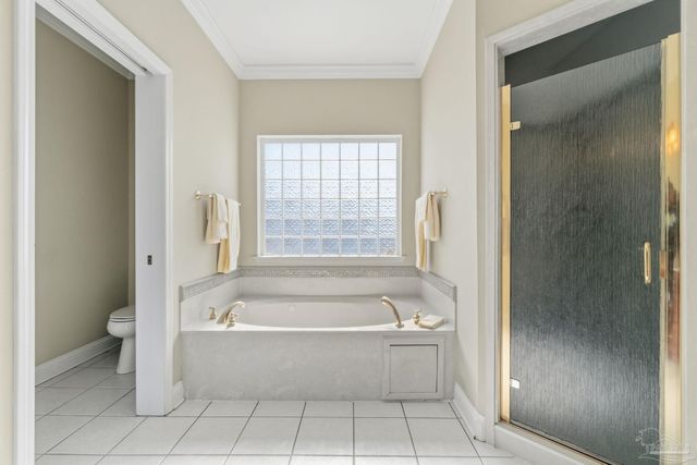 951 Coronado Dr, Gulf Breeze, FL 32563