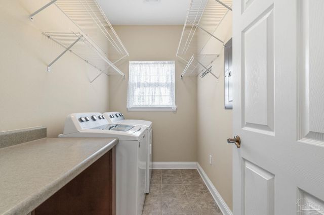 951 Coronado Dr, Gulf Breeze, FL 32563