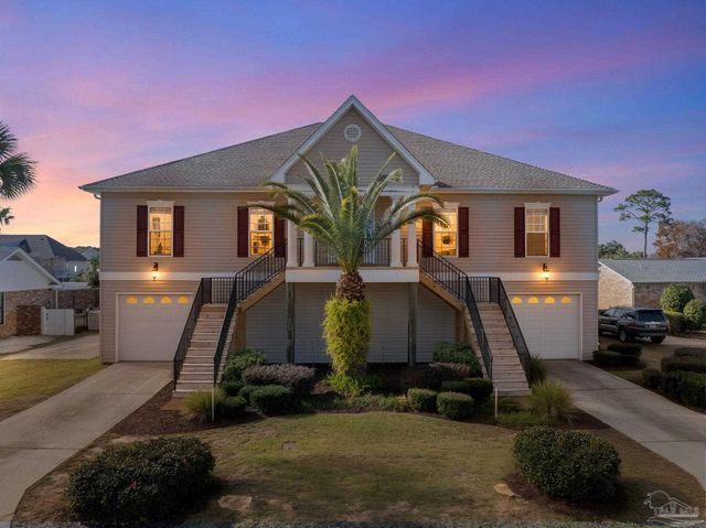 951 Coronado Dr, Gulf Breeze, FL 32563