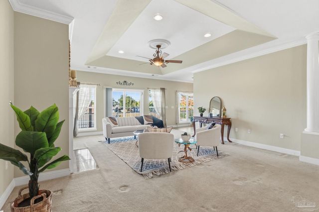 951 Coronado Dr, Gulf Breeze, FL 32563