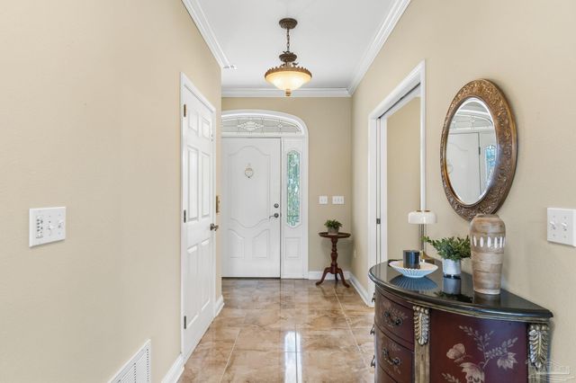 951 Coronado Dr, Gulf Breeze, FL 32563