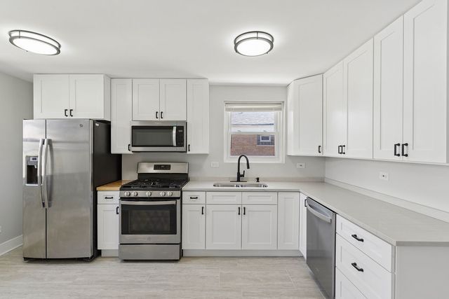 4150 W 83rd Street, Chicago, IL 60652