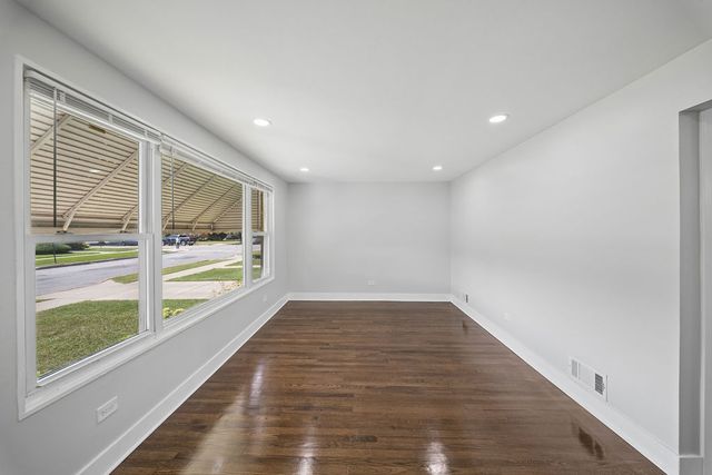 4150 W 83rd Street, Chicago, IL 60652