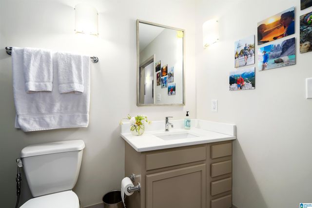 2416 1st Ave N Apt 13, Birmingham, AL 35203