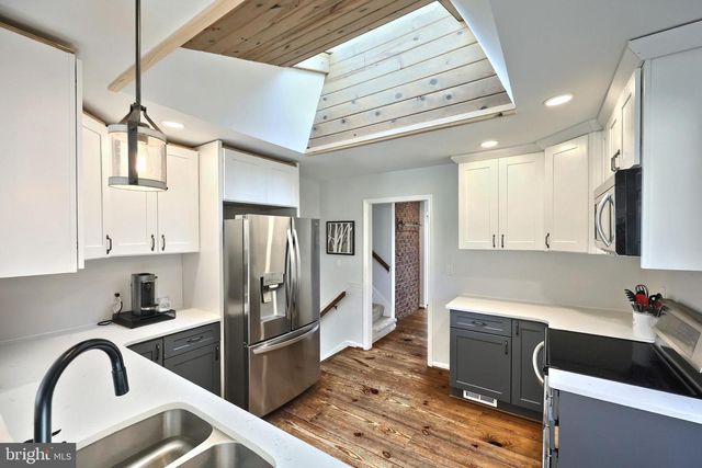 18 SHEFFIELD DR, Dillsburg, PA 17019