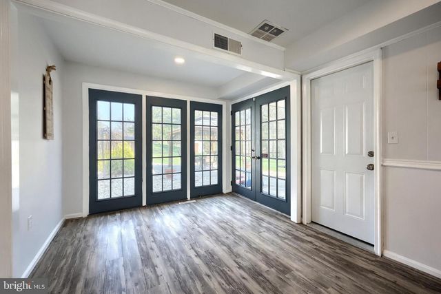 18 SHEFFIELD DR, Dillsburg, PA 17019