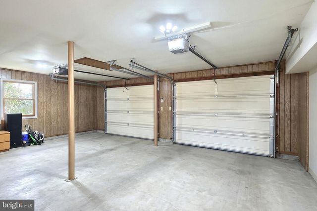 18 SHEFFIELD DR, Dillsburg, PA 17019