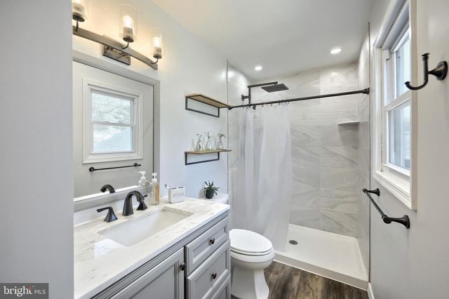 18 SHEFFIELD DR, Dillsburg, PA 17019