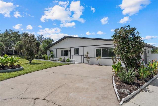 1400 MUSTANG STREET, Nokomis, FL 34275