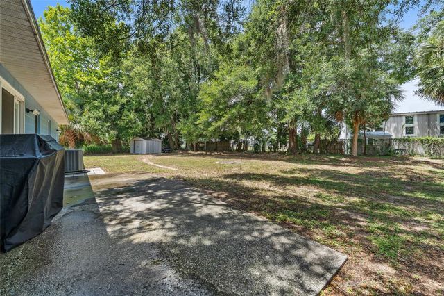 513 DOROTHY CIRCLE, Eustis, FL 32726