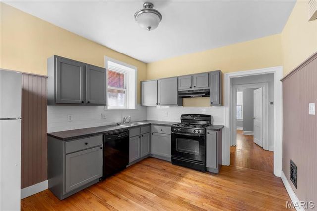 4455 Ellenwood Avenue, St Louis, MO 63116