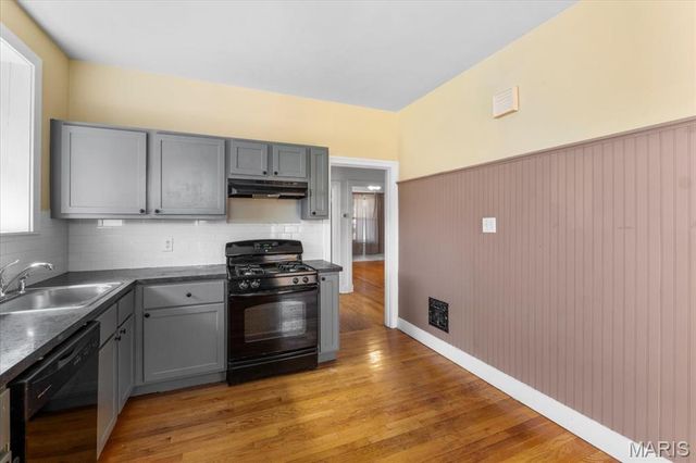 4455 Ellenwood Avenue, St Louis, MO 63116