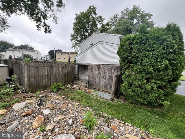 4084 PARKSIDE CT, Mount Joy, PA 17552