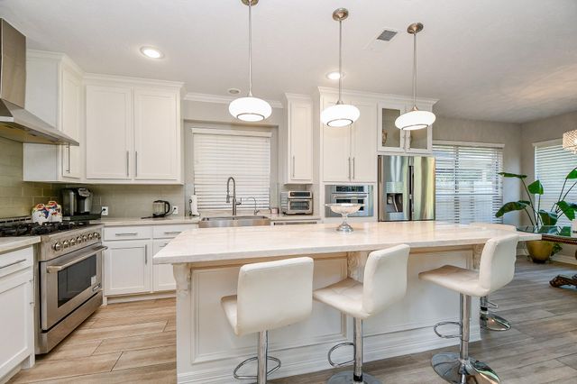 14103 Sherburn Manor Drive, Cypress, TX 77429