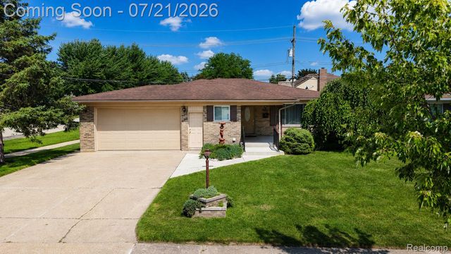 34398 Greentrees Road, Sterling Heights, MI 48312