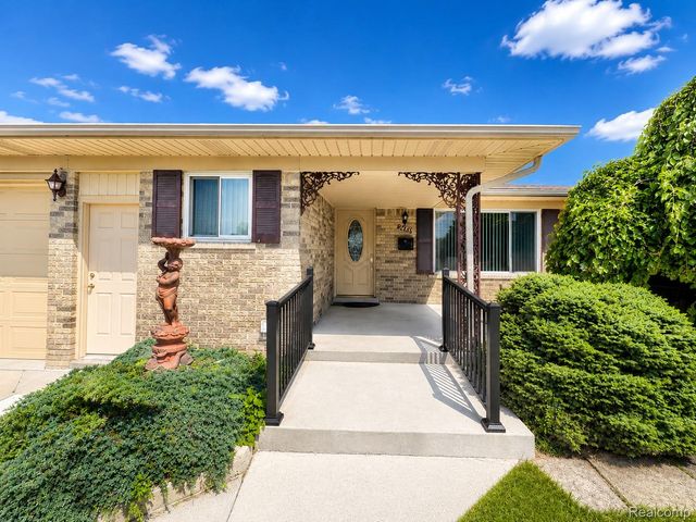 34398 Greentrees Road, Sterling Heights, MI 48312