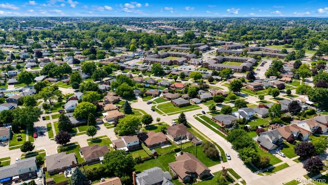 34398 Greentrees Road, Sterling Heights, MI 48312