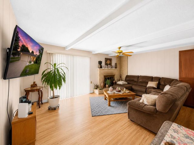 34398 Greentrees Road, Sterling Heights, MI 48312