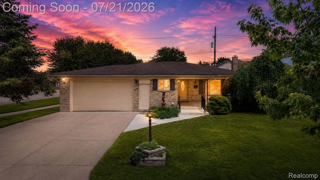 34398 Greentrees Road, Sterling Heights, MI 48312