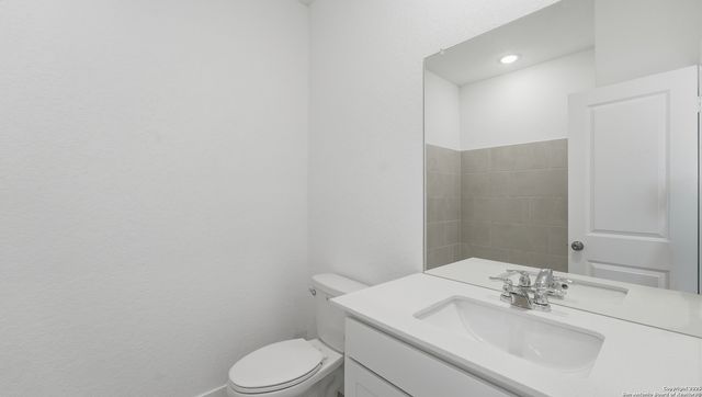 2657 Gallic Rooster, New Braunfels, TX 78130