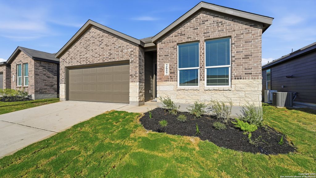 2657 Gallic Rooster, New Braunfels, TX 78130