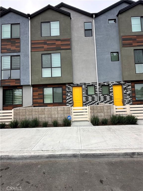 5864 Linden Ave 3, Long Beach, CA 90805