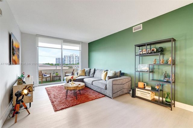 18800 NE 29th Ave 517, Aventura, FL 33180