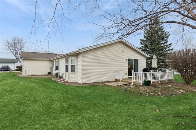 1810 Paddock Court, Grayslake, IL 60030
