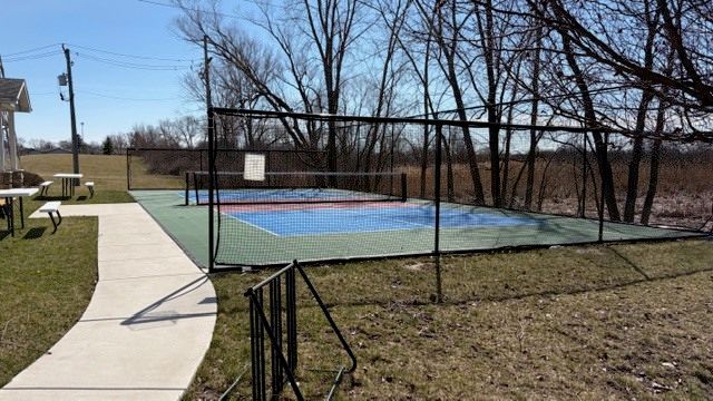 1810 Paddock Court, Grayslake, IL 60030