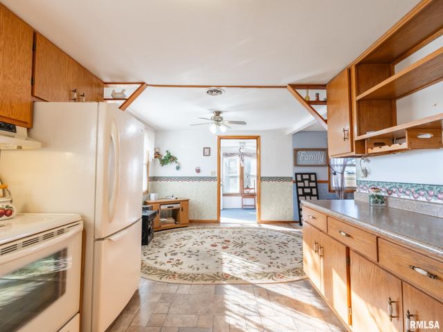 118 S PEKIN Lane, Hanna City, IL 61536