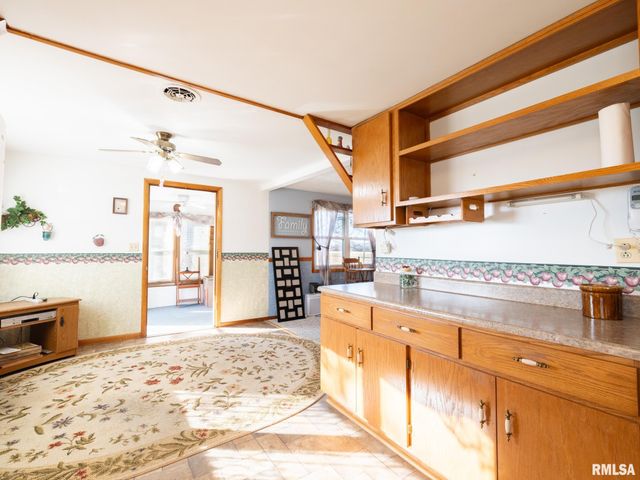 118 S PEKIN Lane, Hanna City, IL 61536