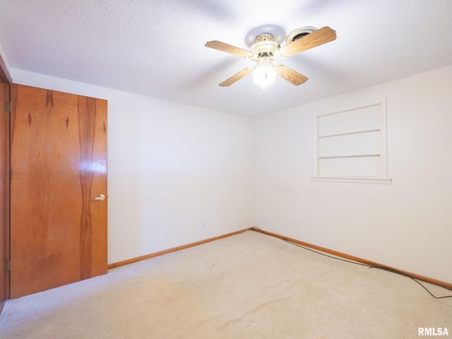 118 S PEKIN Lane, Hanna City, IL 61536