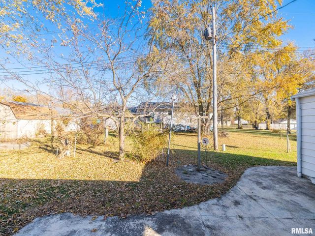 118 S PEKIN Lane, Hanna City, IL 61536