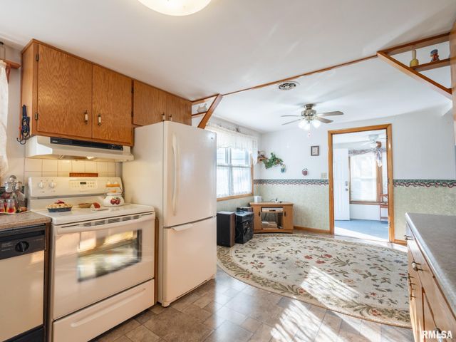 118 S PEKIN Lane, Hanna City, IL 61536