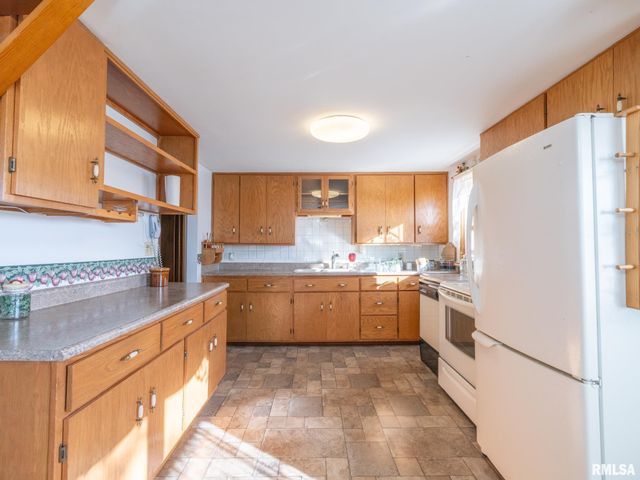 118 S PEKIN Lane, Hanna City, IL 61536