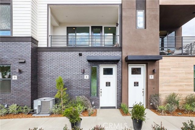 31 Bigsby Drive, Stanton, CA 90680