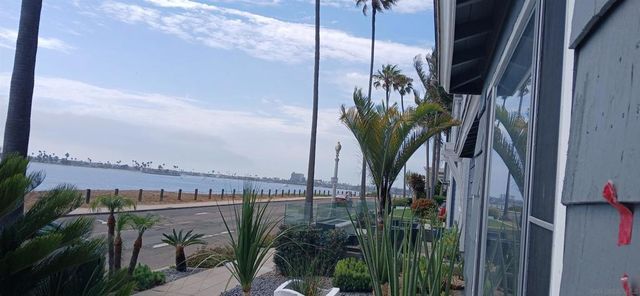 3403 Riviera, San Diego, CA 92109