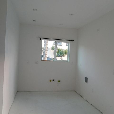 3403 Riviera, San Diego, CA 92109