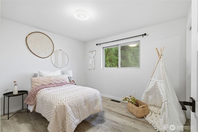 8253 NE 145th Street, Kirkland, WA 98034