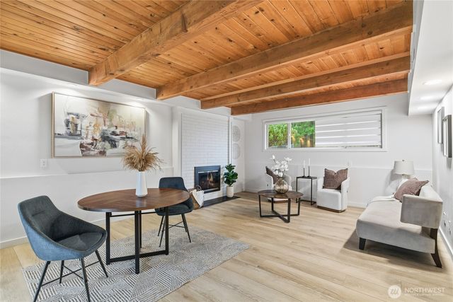 8253 NE 145th Street, Kirkland, WA 98034