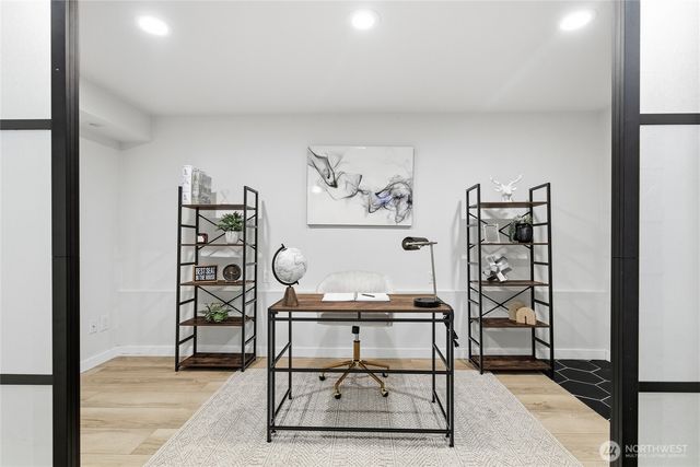 8253 NE 145th Street, Kirkland, WA 98034