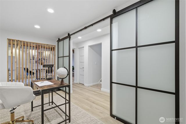 8253 NE 145th Street, Kirkland, WA 98034