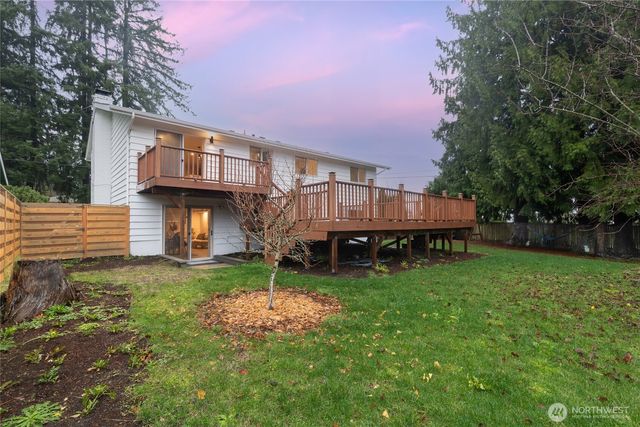 8253 NE 145th Street, Kirkland, WA 98034