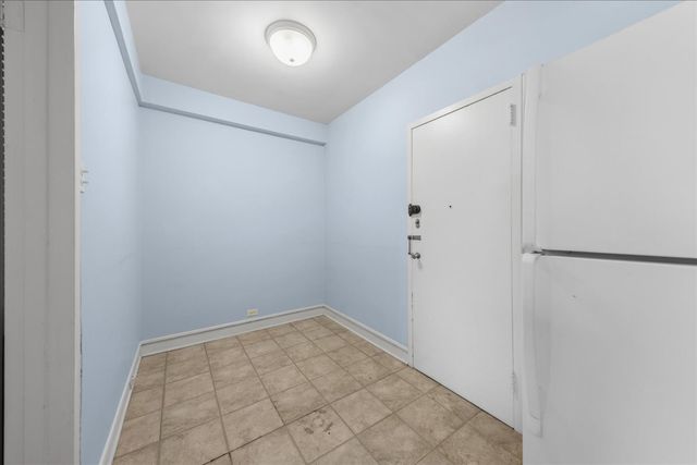 1585 RIDGE Avenue 502, Evanston, IL 60201