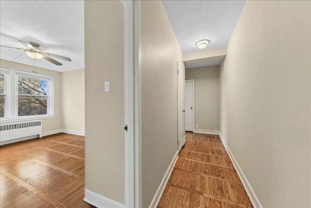 1585 RIDGE Avenue 502, Evanston, IL 60201