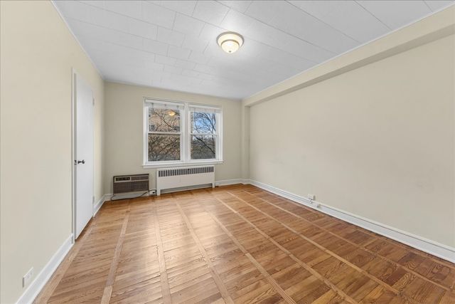 1585 RIDGE Avenue 502, Evanston, IL 60201