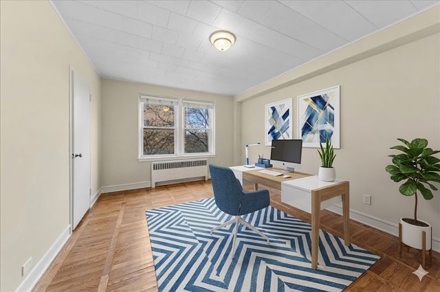 1585 RIDGE Avenue 502, Evanston, IL 60201