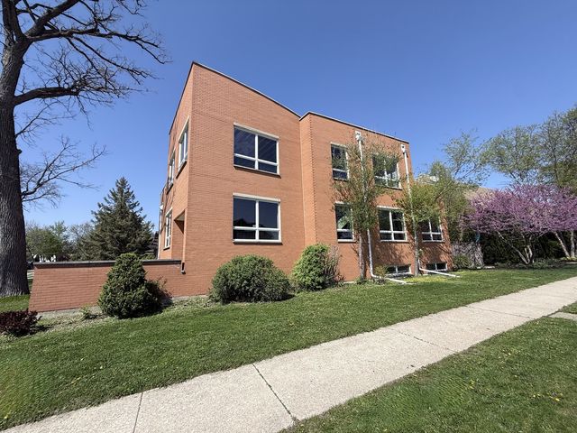 2201 N 77th Avenue, Elmwood Park, IL 60707
